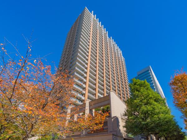 東京パークタワーの写真：【東京都/千代田区神田神保町】東京パークタワー 外観